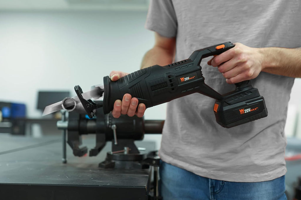 WEN Cordless Reciprocating Saw, Brushless with 20V Max 4.0 Ah Lithium-Ion Battery and Charger (20630)