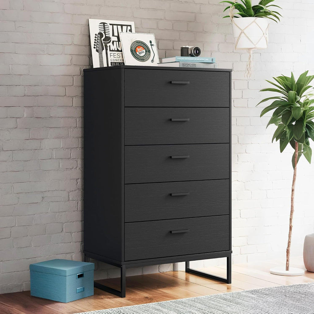 Signature Design by Ashley Socalle Matte Black Finish Chest of Drawers, Modern Tall 5 Drawer Dresser, Engineered Wood (MDF/Particleboard/Plywood) & Decorative Laminate, Bedroom Storage