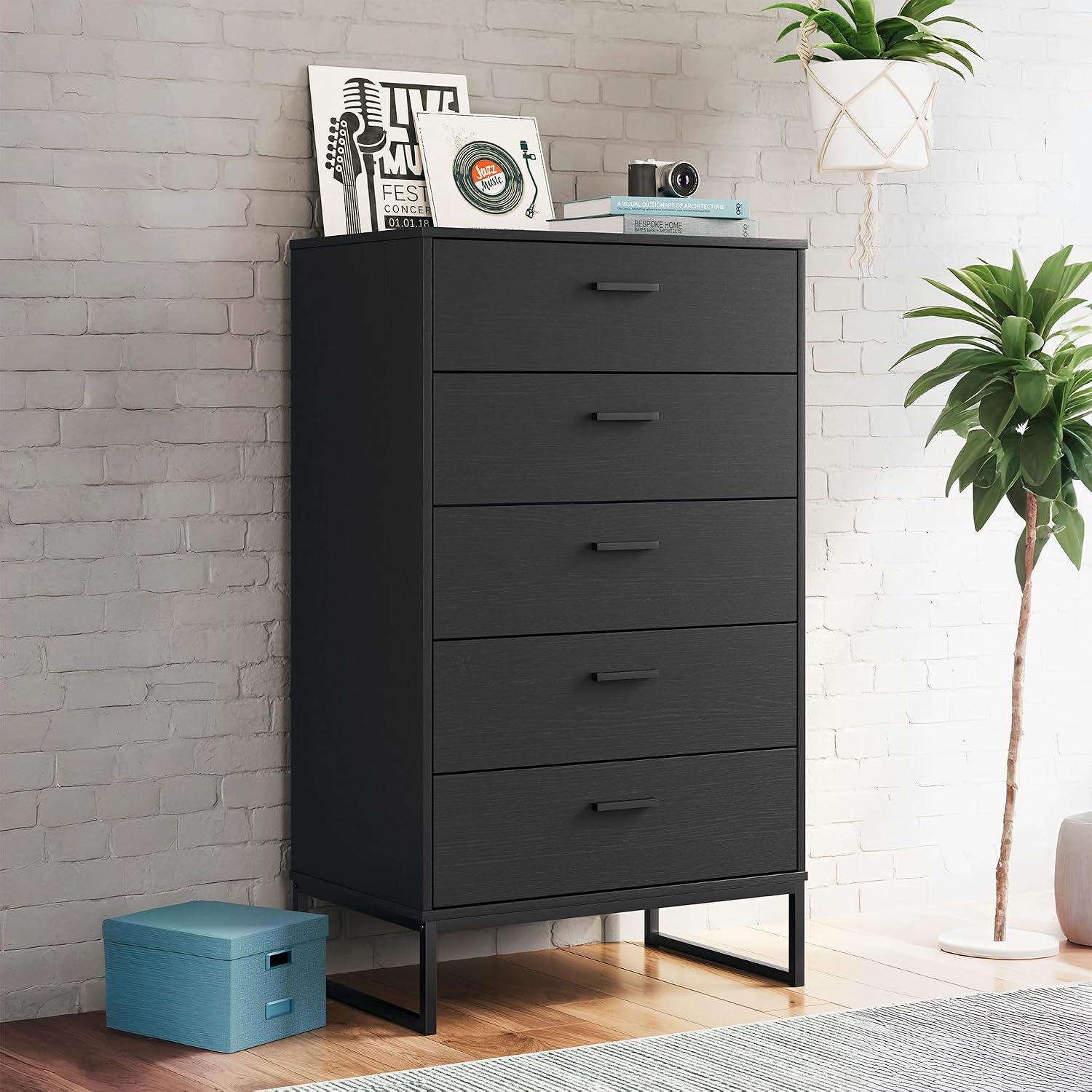 Signature Design by Ashley Socalle Matte Black Finish Chest of Drawers, Modern Tall 5 Drawer Dresser, Engineered Wood (MDF/Particleboard/Plywood) & Decorative Laminate, Bedroom Storage