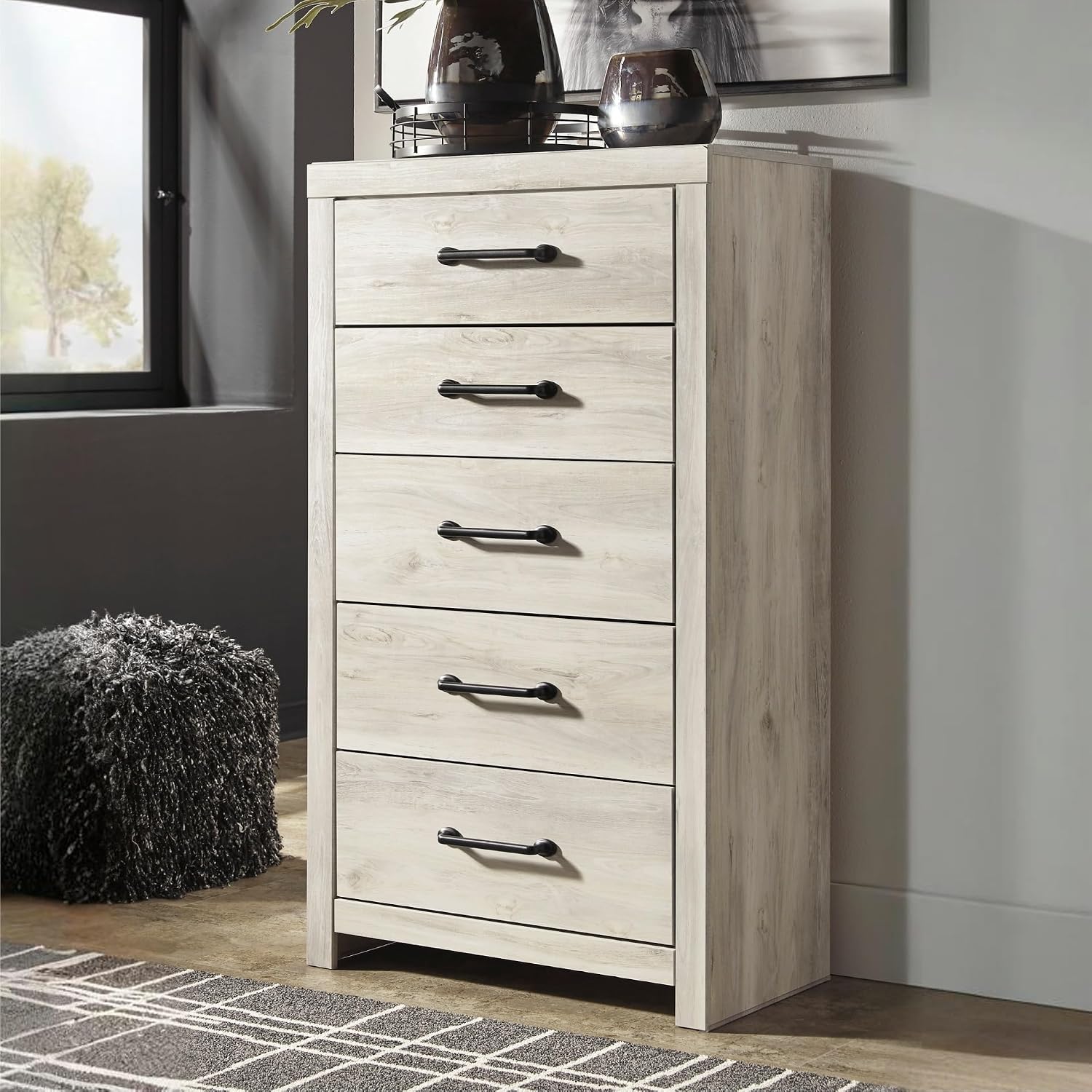 Signature Design by Ashley Cambeck Vintage Casual Chest With 5 Smooth-Gliding Drawers, Meets ASTM International Safety Standards, Whitewash Finish, 31.73' W