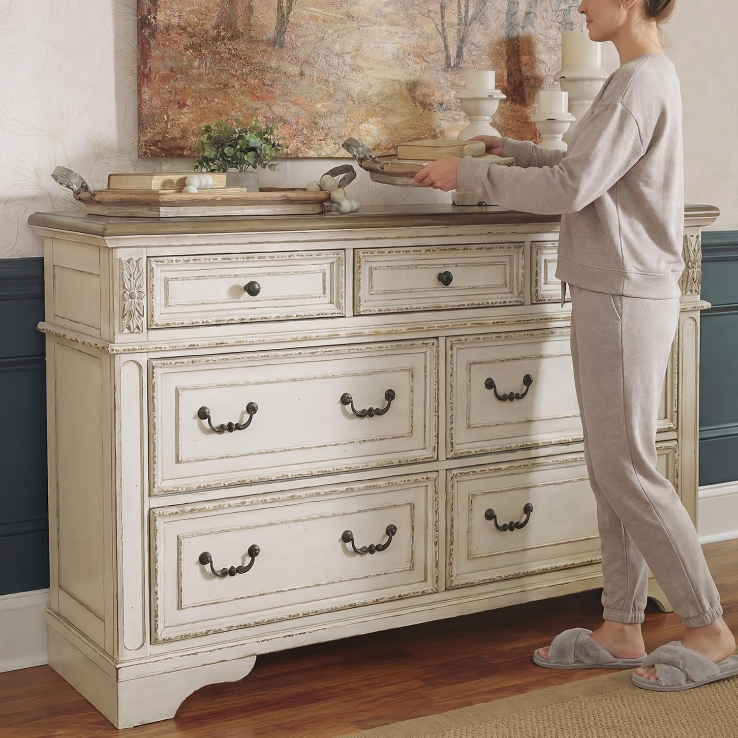 Signature Design by Ashley Realyn | French Country 7-Drawer Two-Tone Dresser – Fully Assembled, Decorative Corbels, Chipped White with Distressed Wood Top